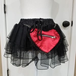 Tulle gothic skirt with pocket